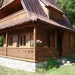 بيت خشبي Drewniany Bb Nad Rzeka Powrożnik