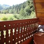 Drewniany Bb Nad Rzeka بيت خشبي Powrożnik