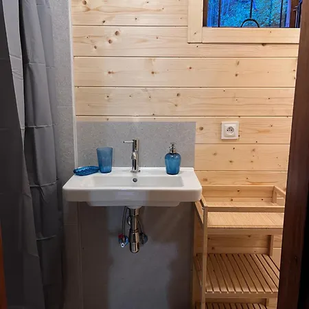 Alojamento de Turismo Selvagem Drewniany Bb Nad Rzeka