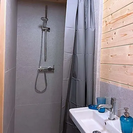 Drewniany Bb Nad Rzeka Lodge