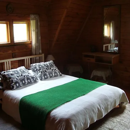 Drewniany Bb Nad Rzeka Alojamento de Turismo Selvagem Powroznik